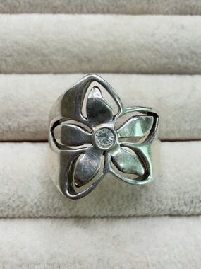 PREMIER DESIGNS JOY INSPIRATION RING SIZE 7 3/4 SILVER FLOWER FUN SUMMER
